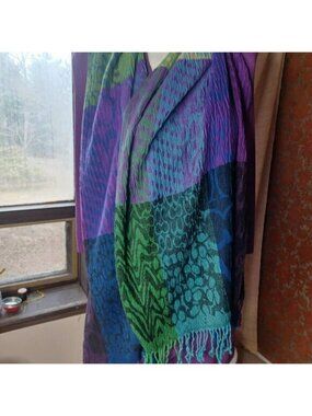 Coach scarf w fringe